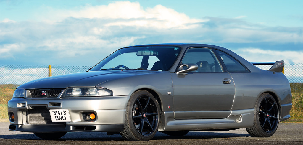 Buying A Nissan Gt R R33 Complete Guide Garage Dreams