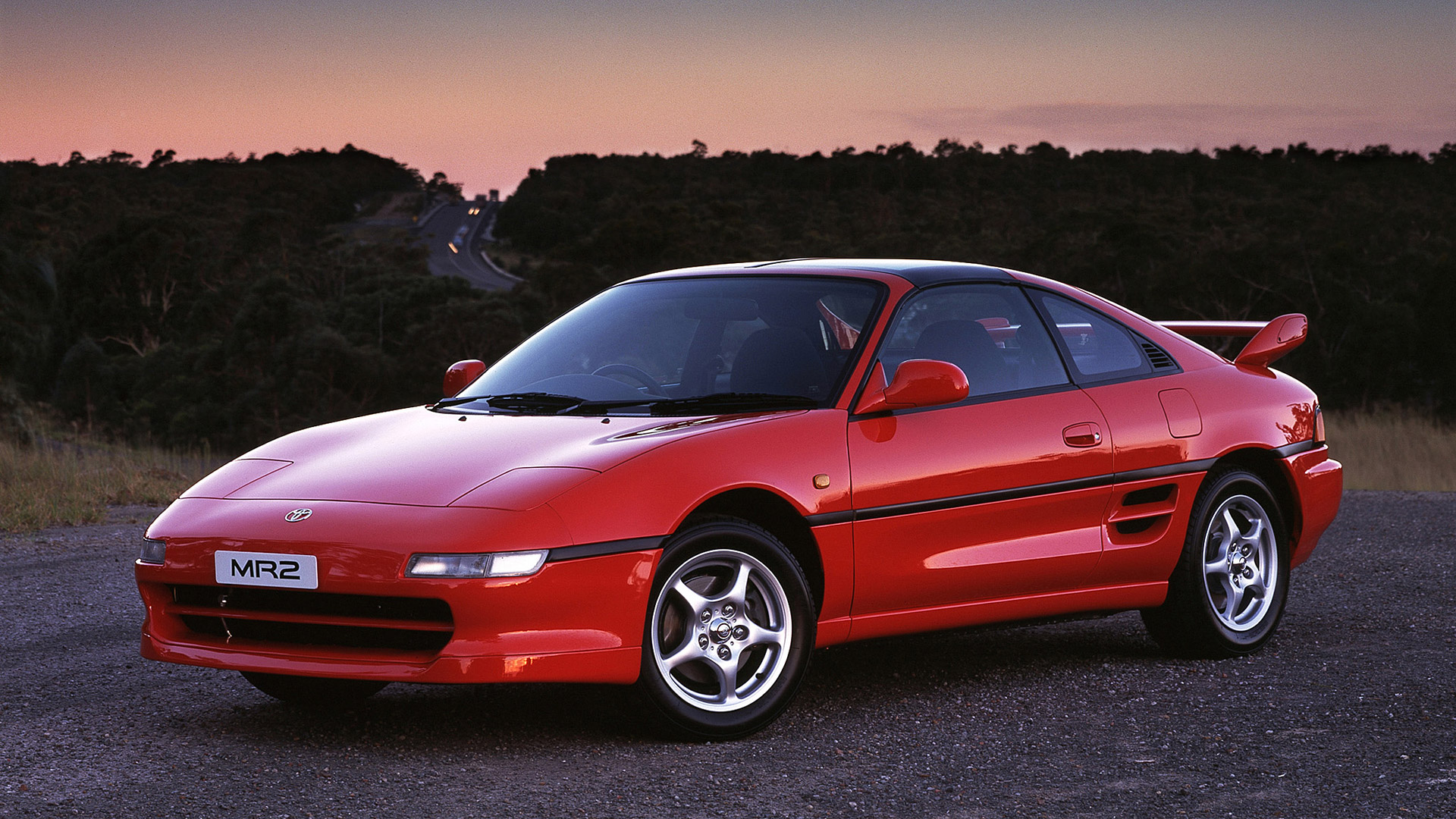 Vous souvenez-vous de la… Pontiac Fiero ? Toyota-MR2-History-and-Specifications